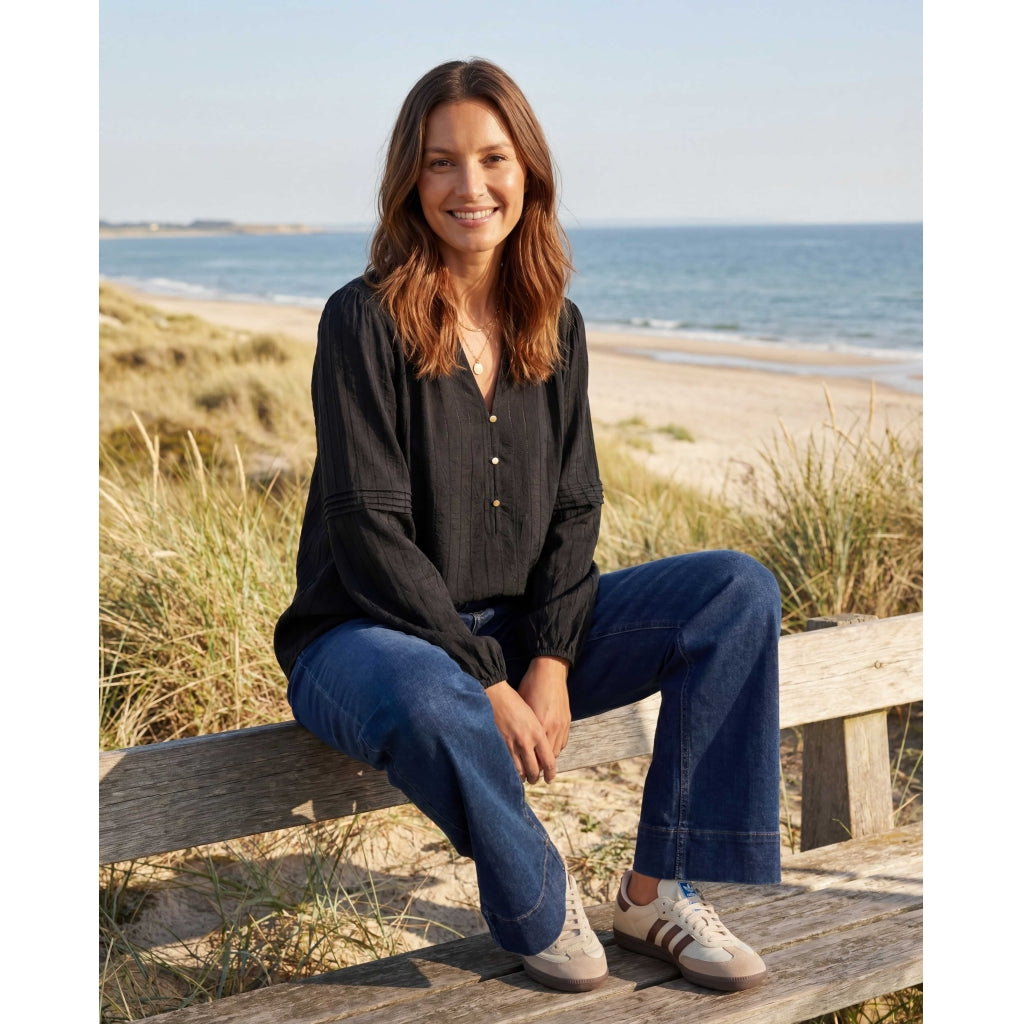 Larissa blússa, svört