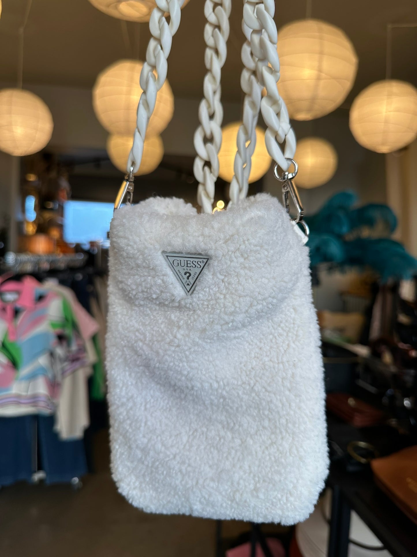 Guess teddy símaveski