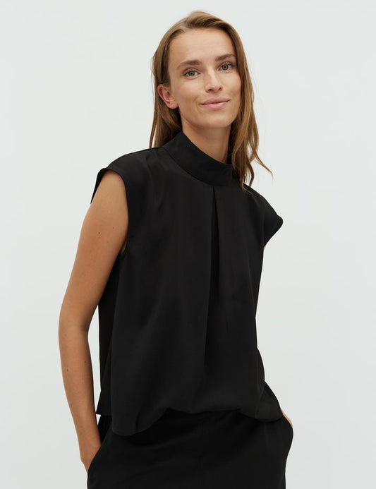 Maaja samfestingur svartur