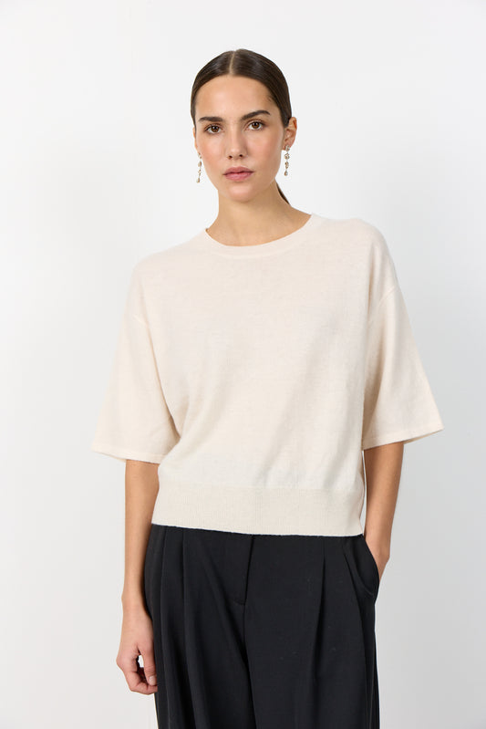 Ismaila stuttermapeysa, ljós