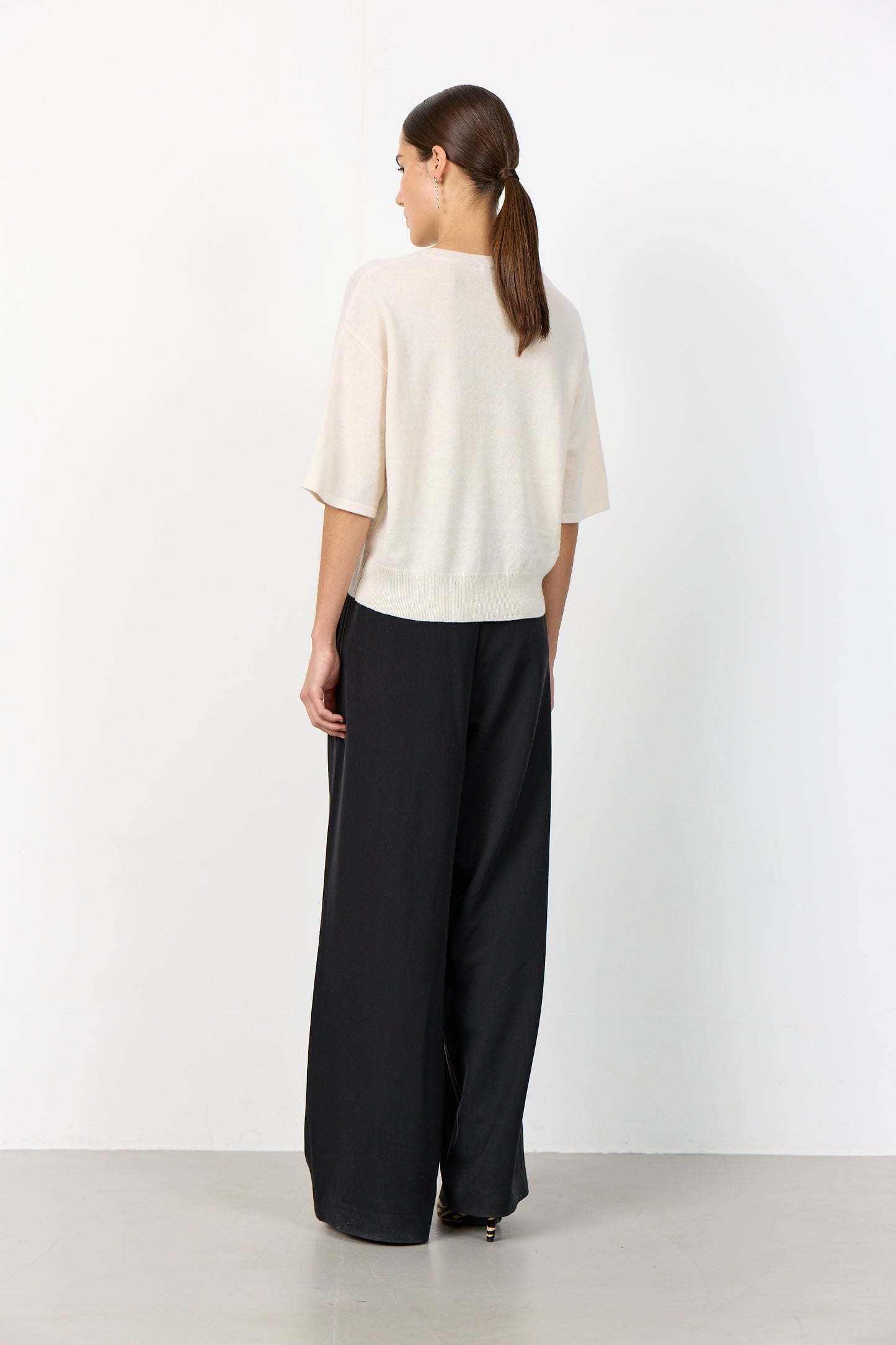 Ismaila stuttermapeysa, ljós