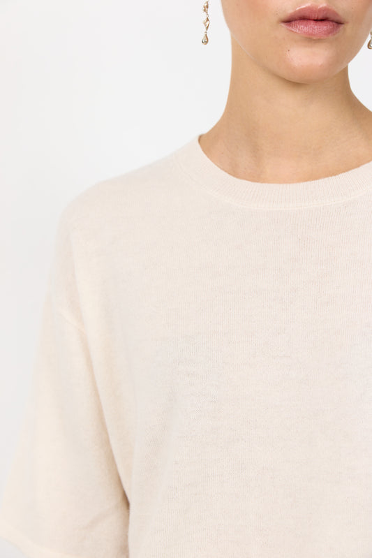 Ismaila stuttermapeysa, ljós