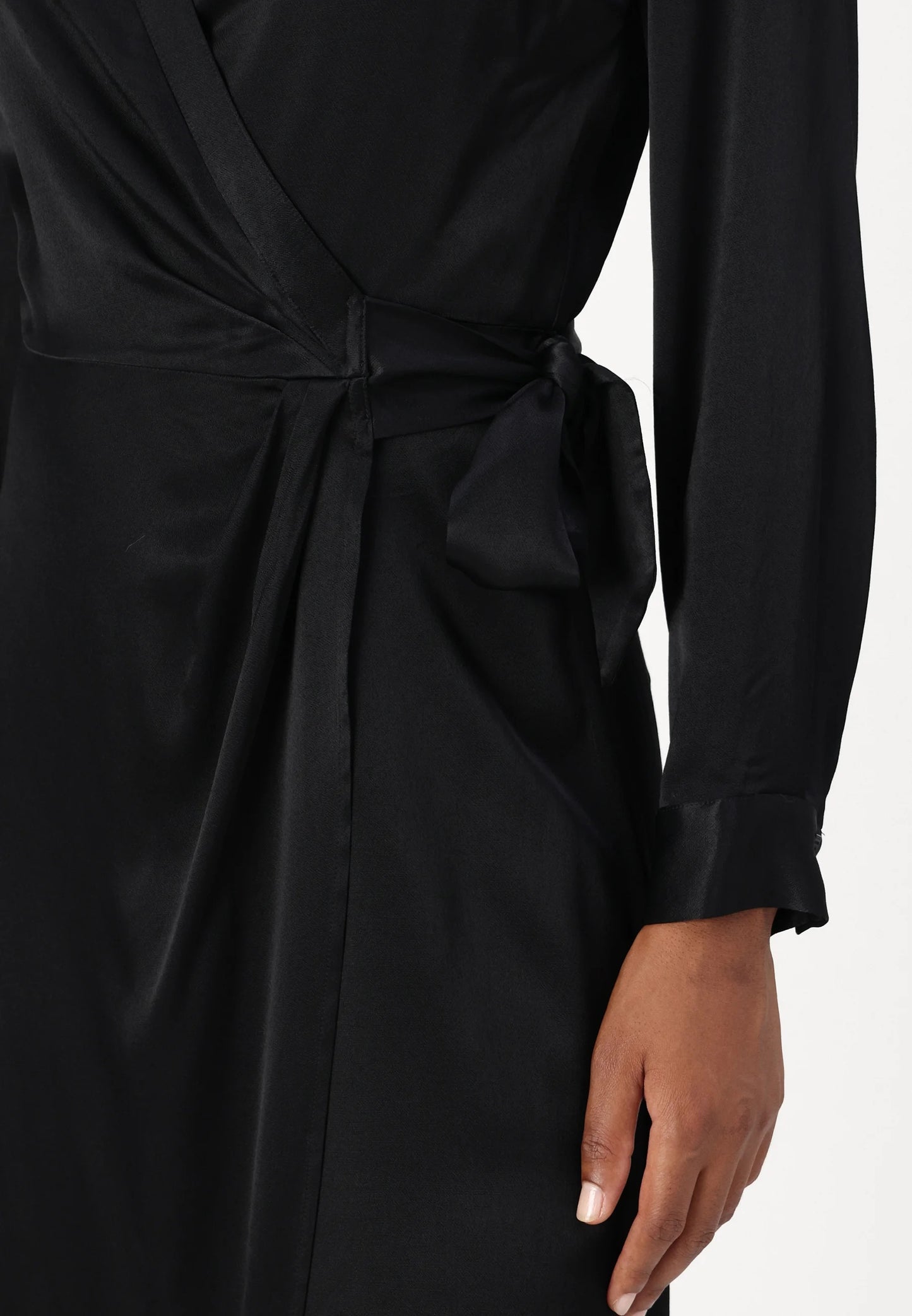 Guess satin wrap kjóll