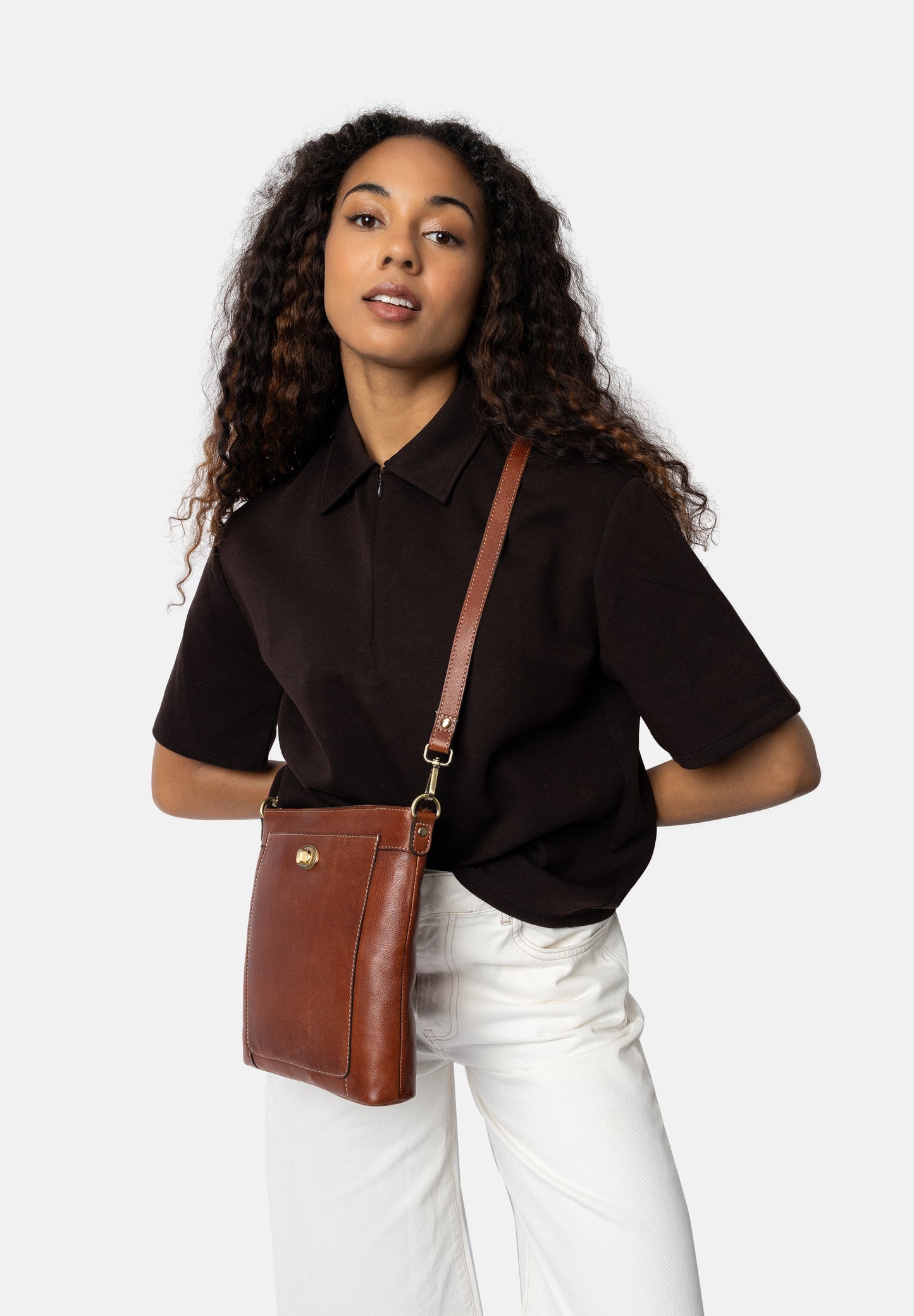 Moa leðurtaska, koníaksbrún