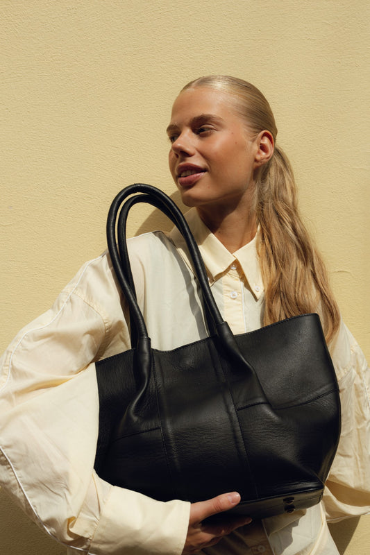 Mane leðurtaska minni, svört