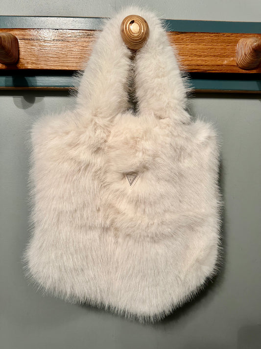 Guess loðtaska, hvít