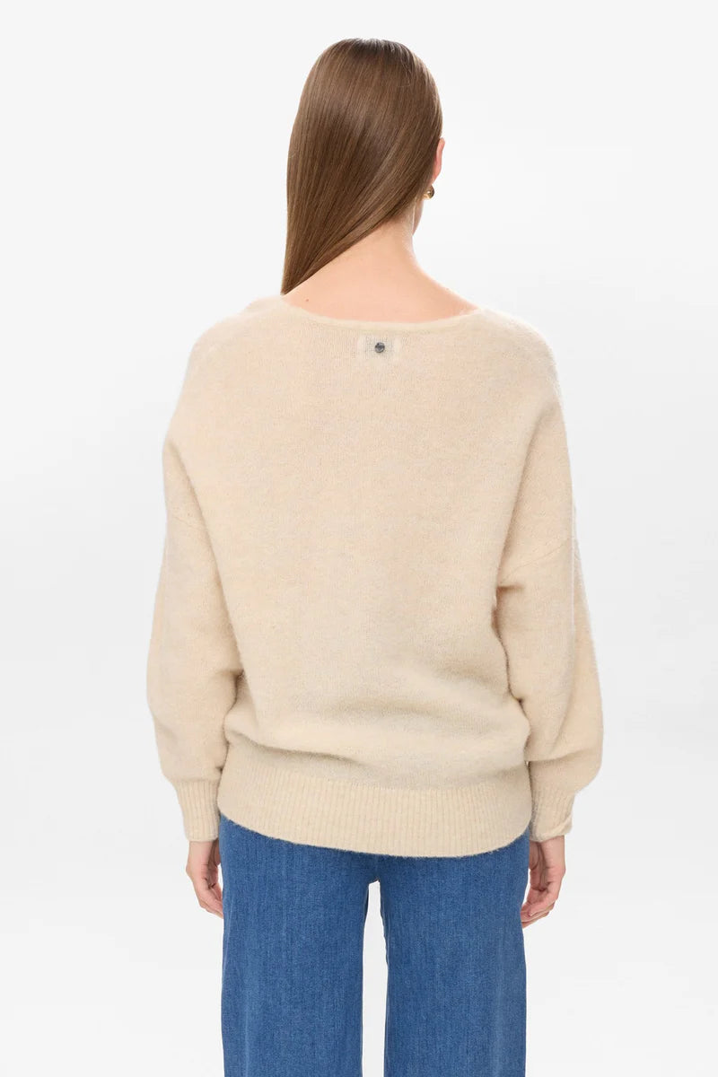 NuRiette v-neck peysa, ljós