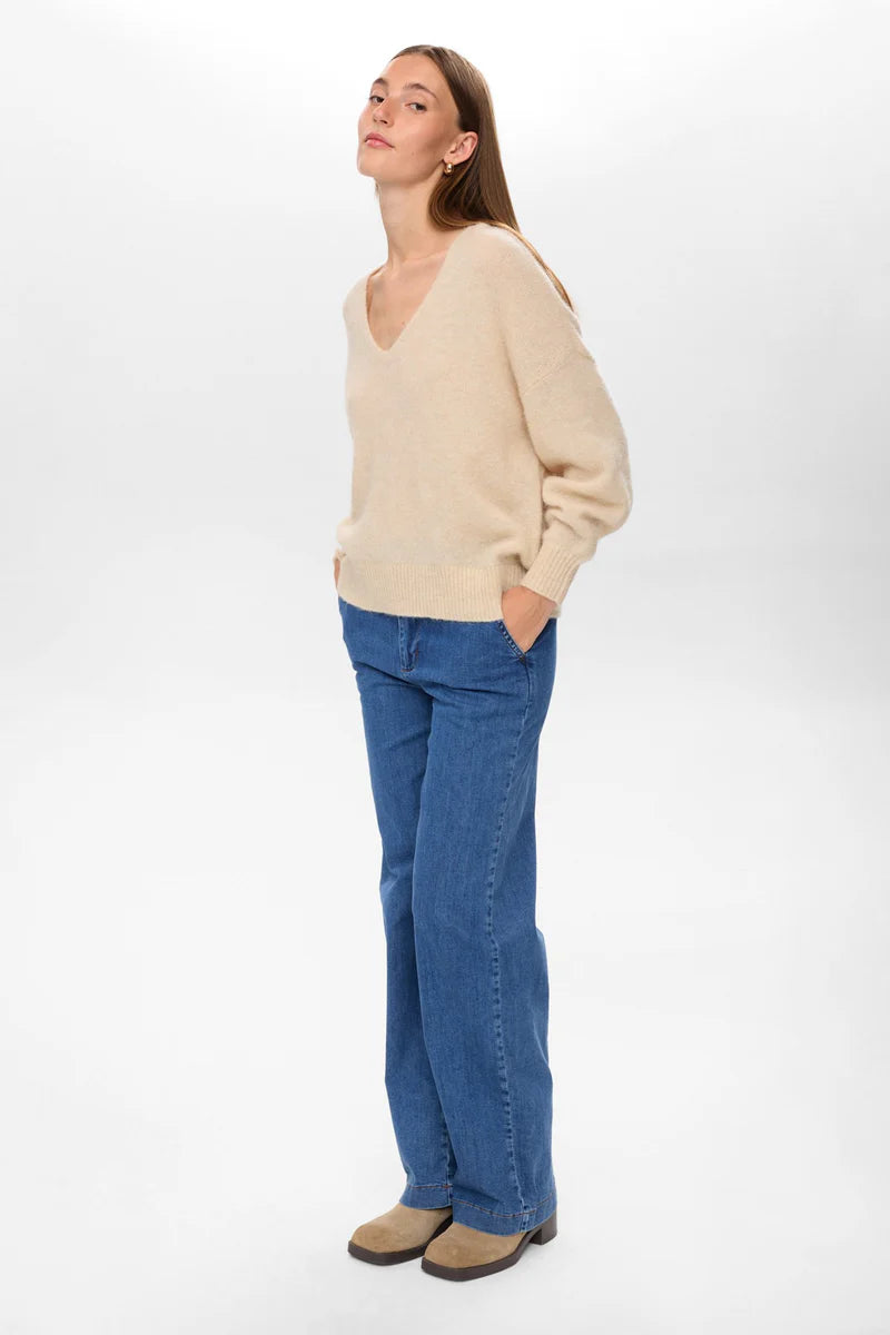 NuRiette v-neck peysa, ljós