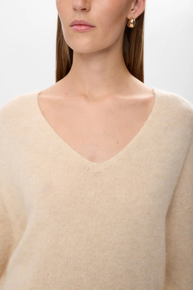 NuRiette v-neck peysa, ljós