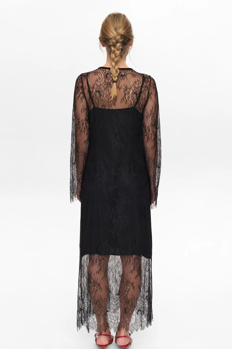 NuSansa kjóll, svartur