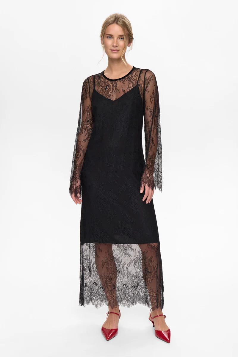 NuSansa kjóll, svartur