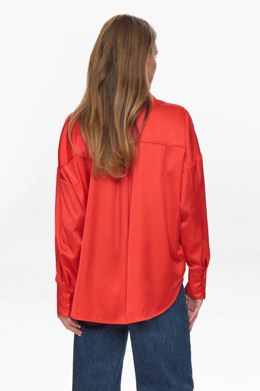 NuSatti skyrta, rauð