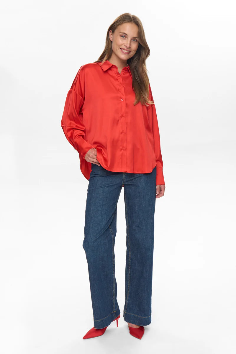 NuSatti skyrta, rauð