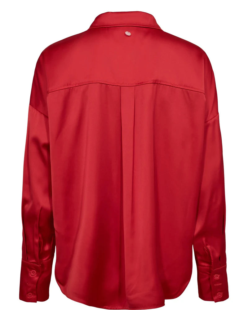 NuSatti skyrta, rauð