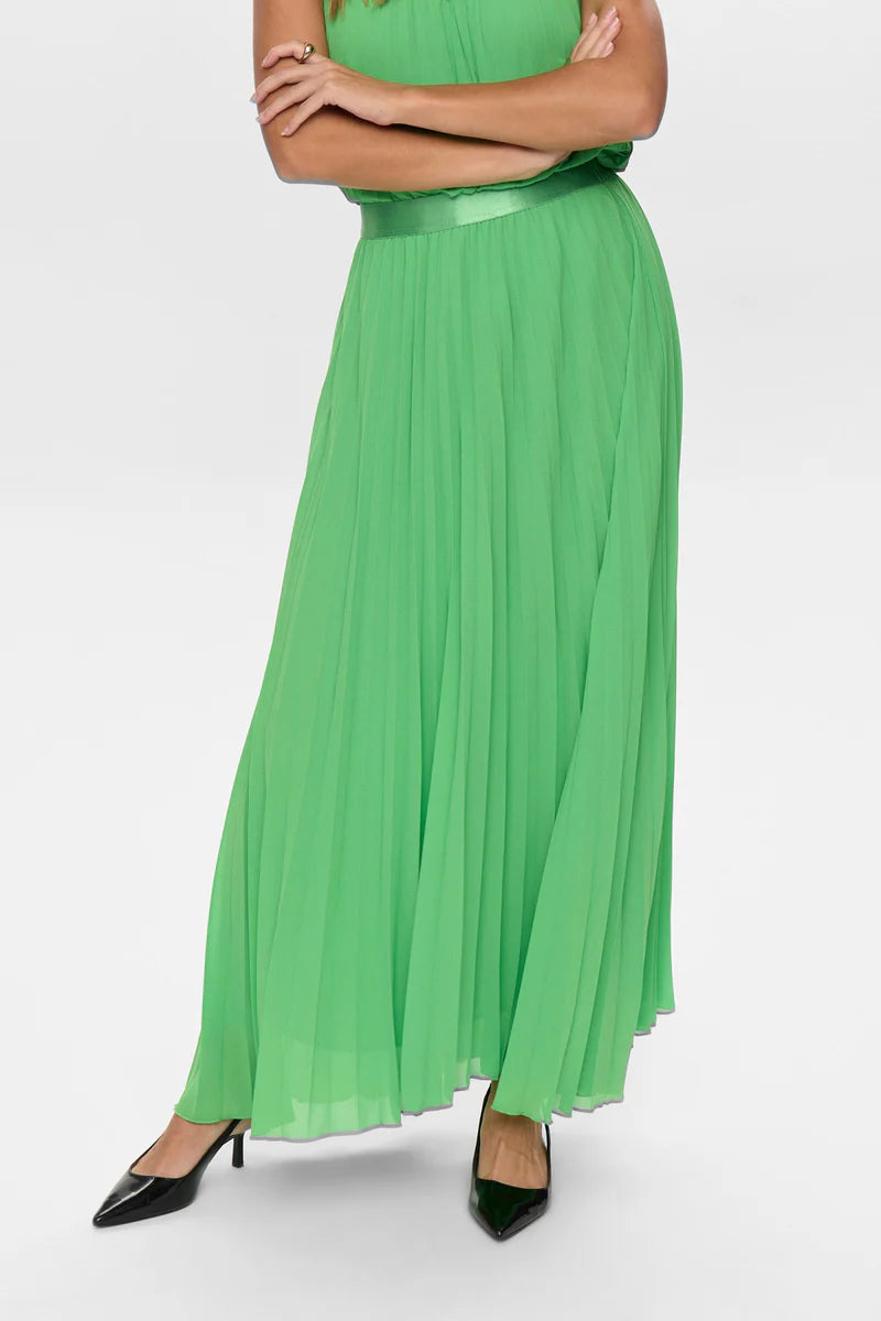 NuParisa pils, grænt