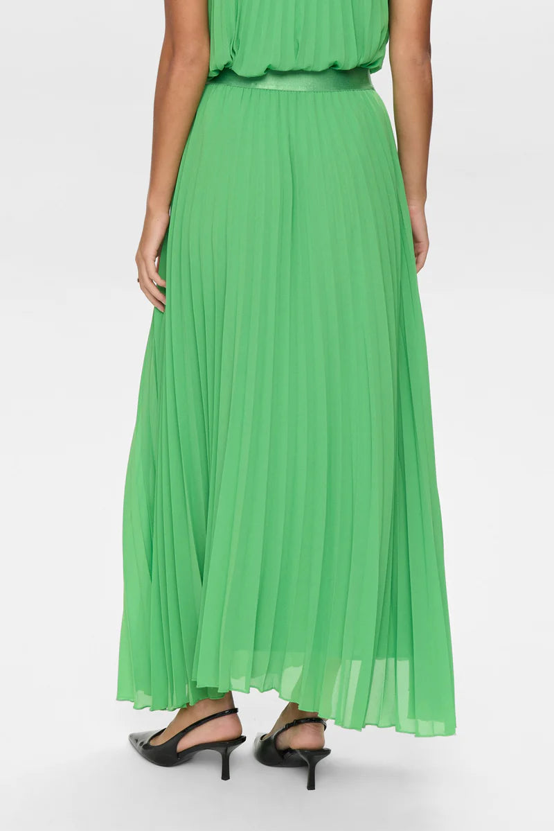 NuParisa pils, grænt