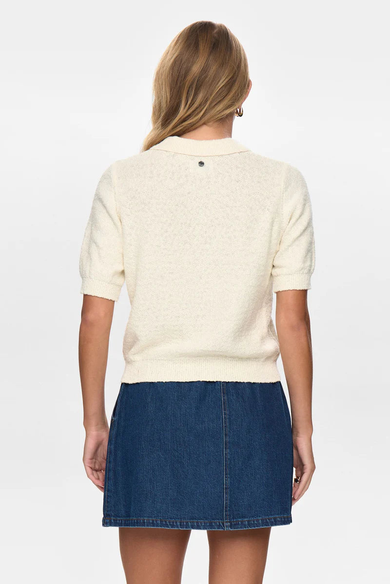 NuZola stuttermapeysa, ljós