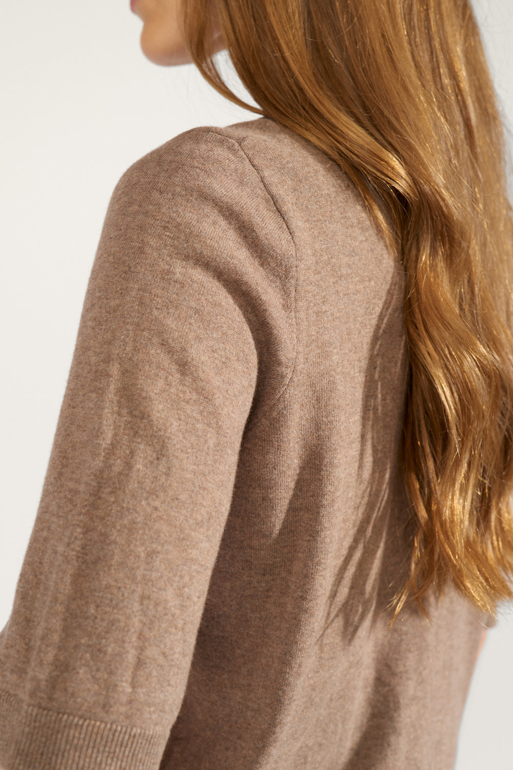 NuCally stuttermapeysa, taupe