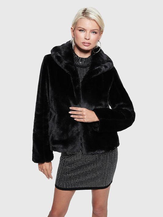 Sophy Guess pels, svartur