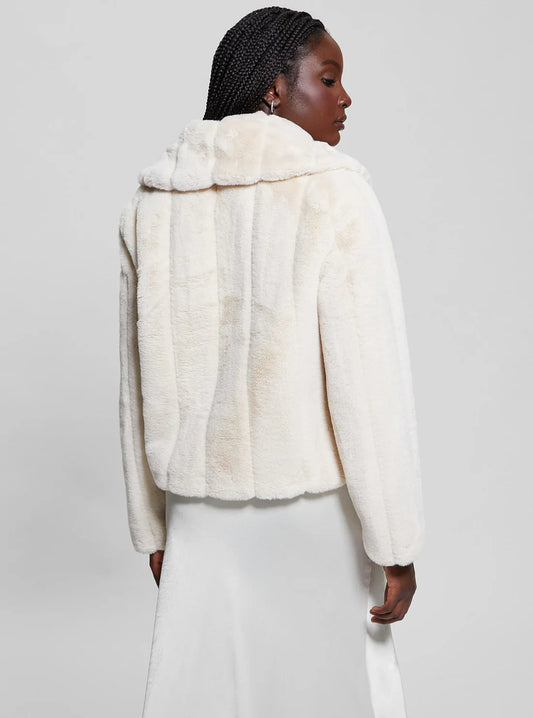 Sophy Guess pels, ljós