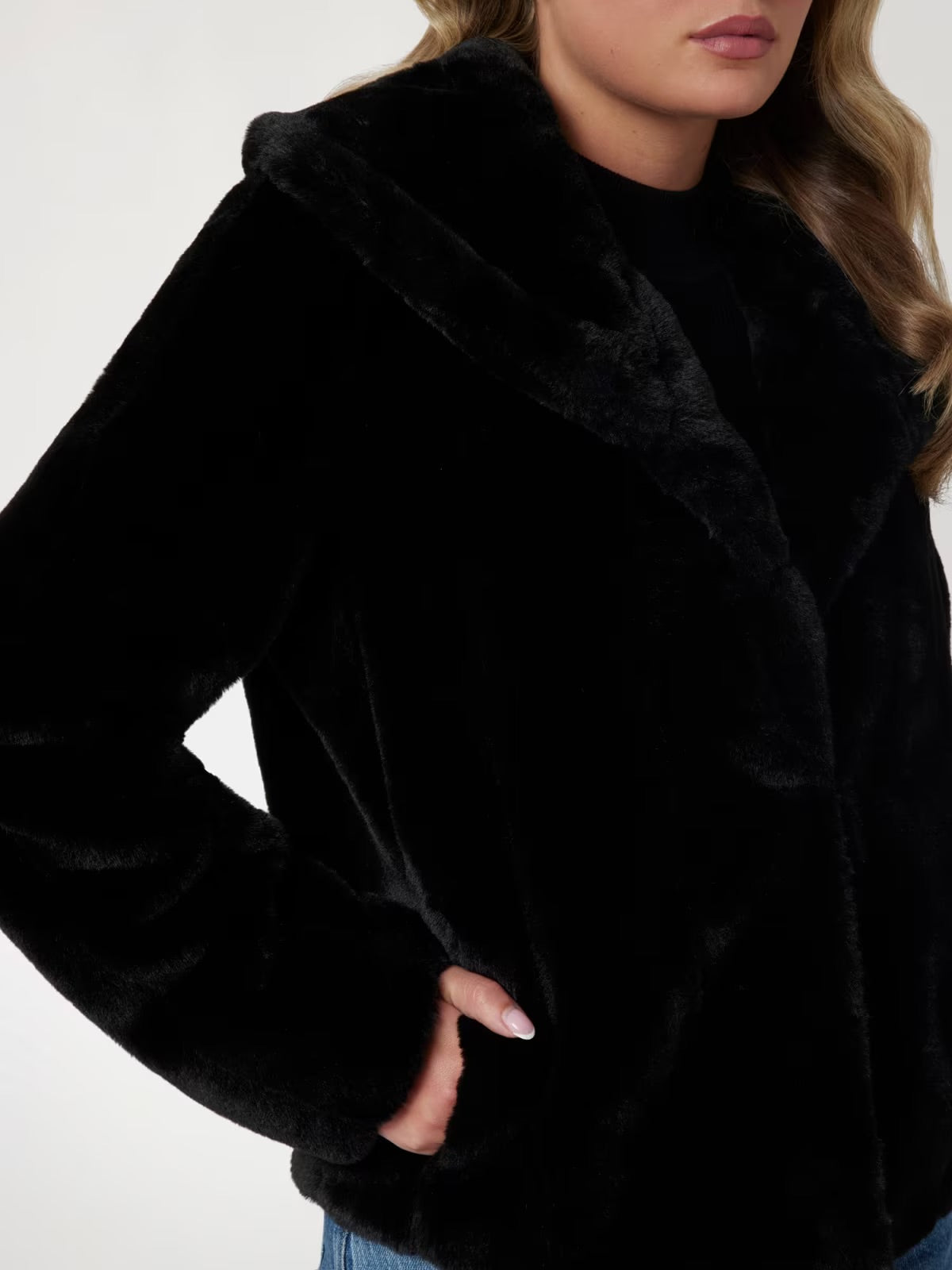 Sophy Guess pels, svartur