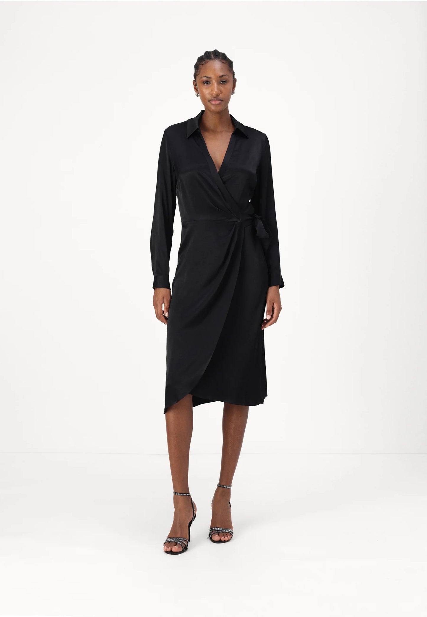 Guess satin wrap kjóll
