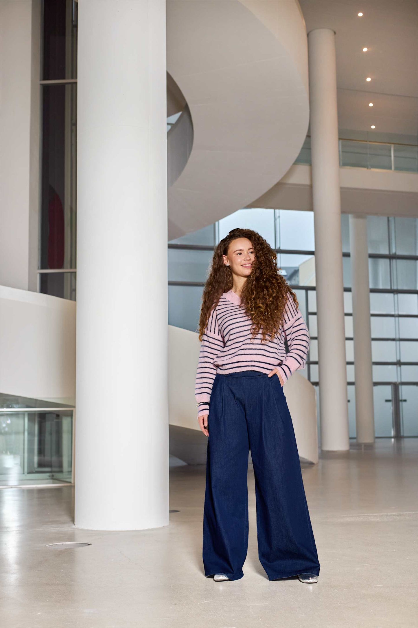 Dell  V-peysa, bleik