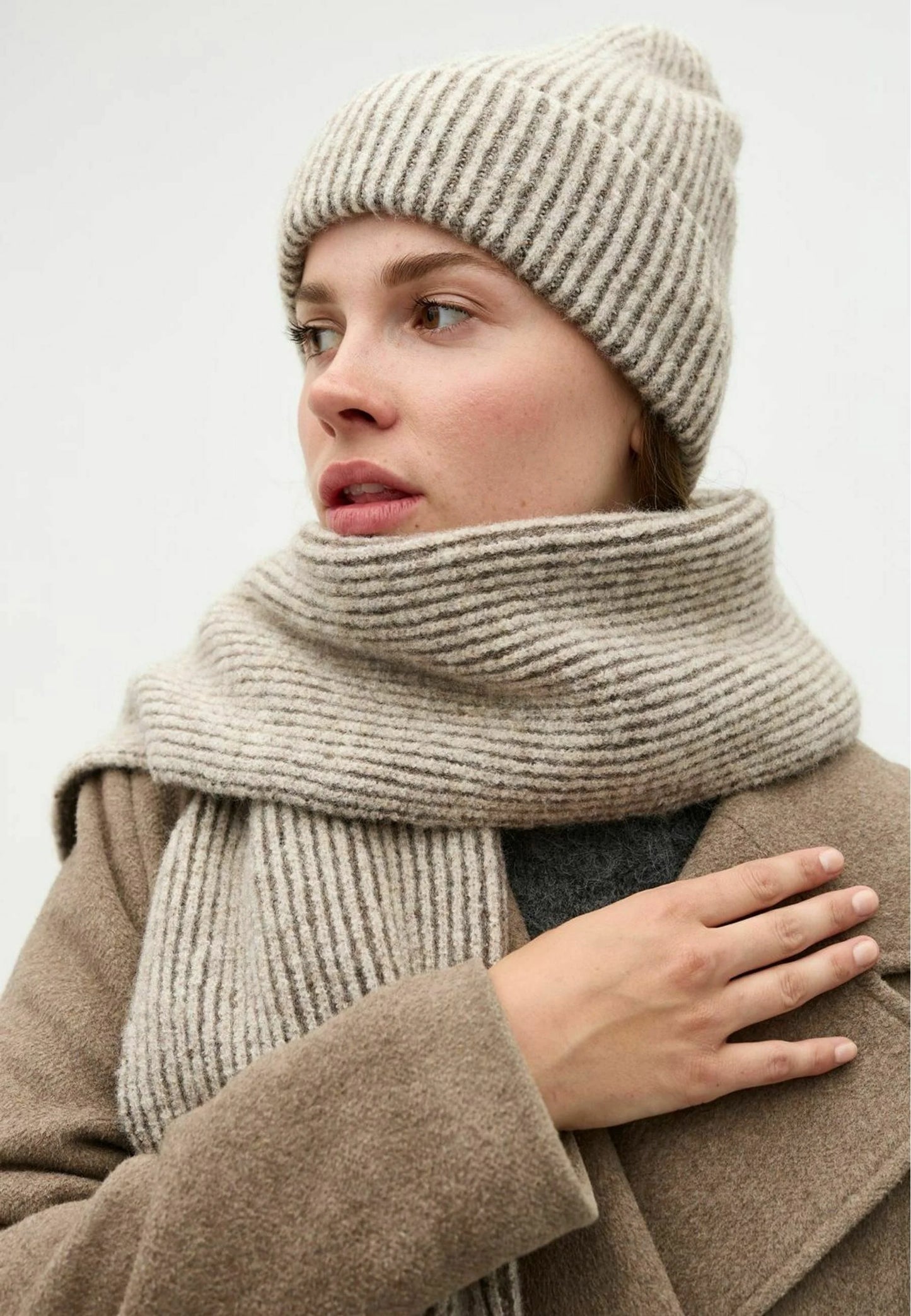 Muskan húfa, röndótt